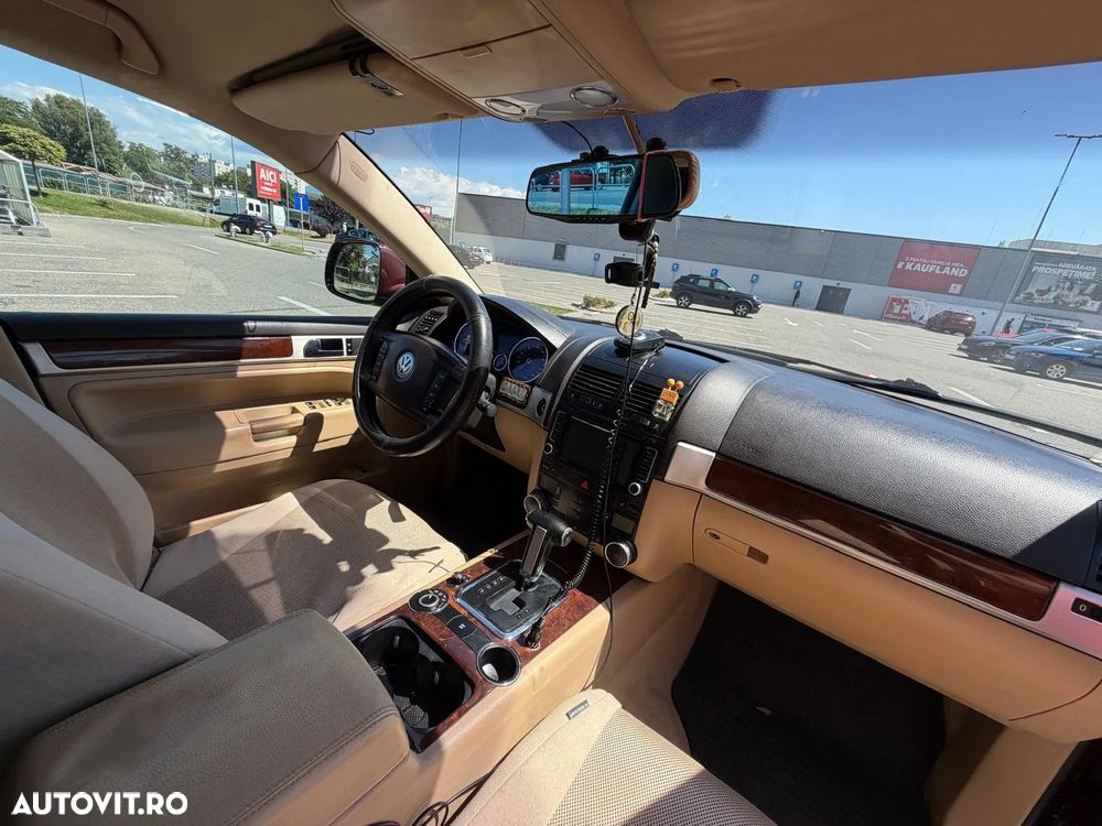Volkswagen Touareg - 8