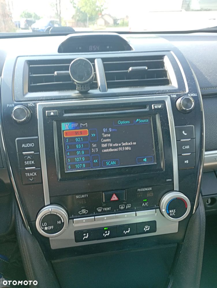 Toyota Camry - 12