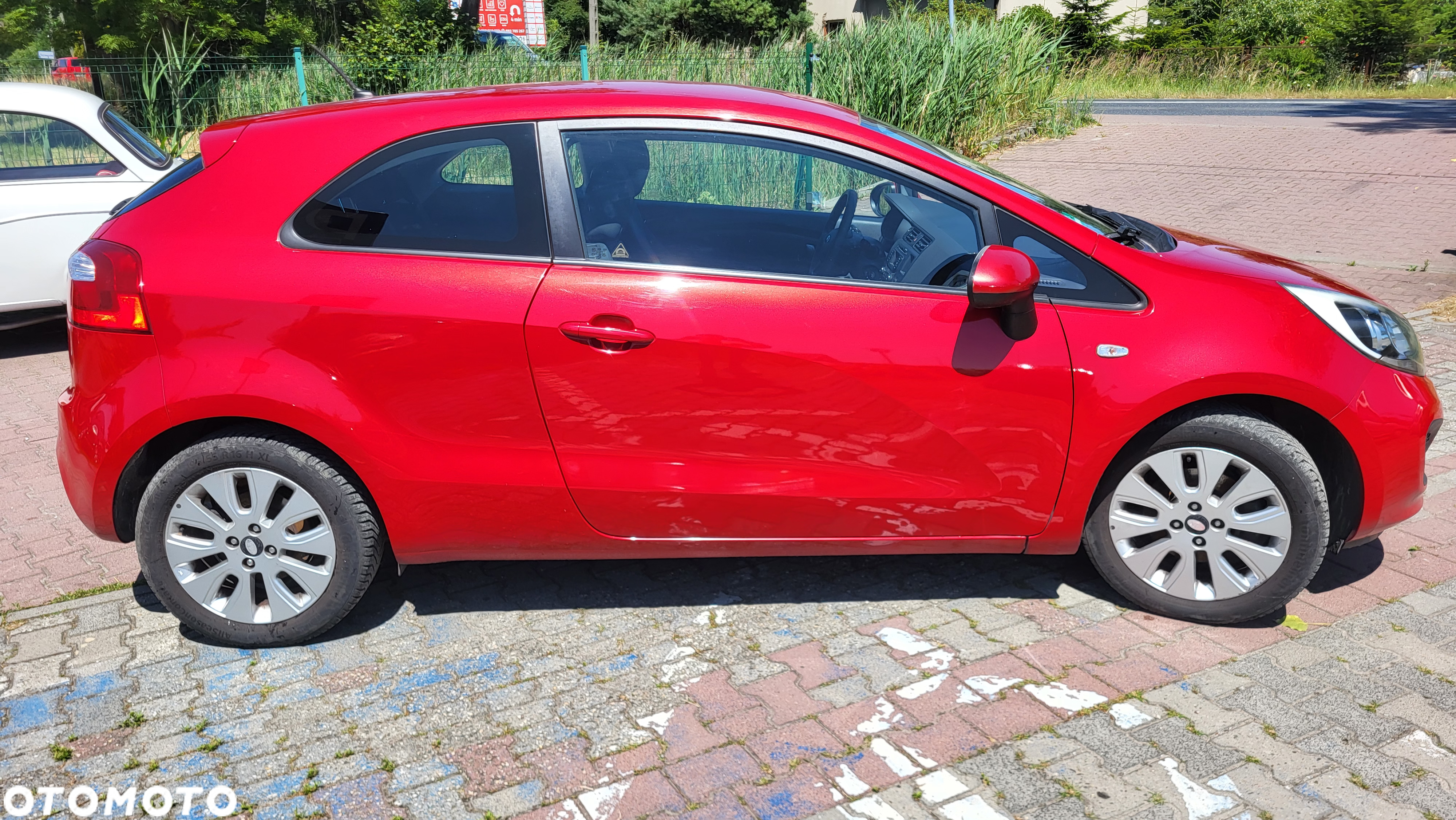 Kia Rio 1.2 Dream Team Edition - 28