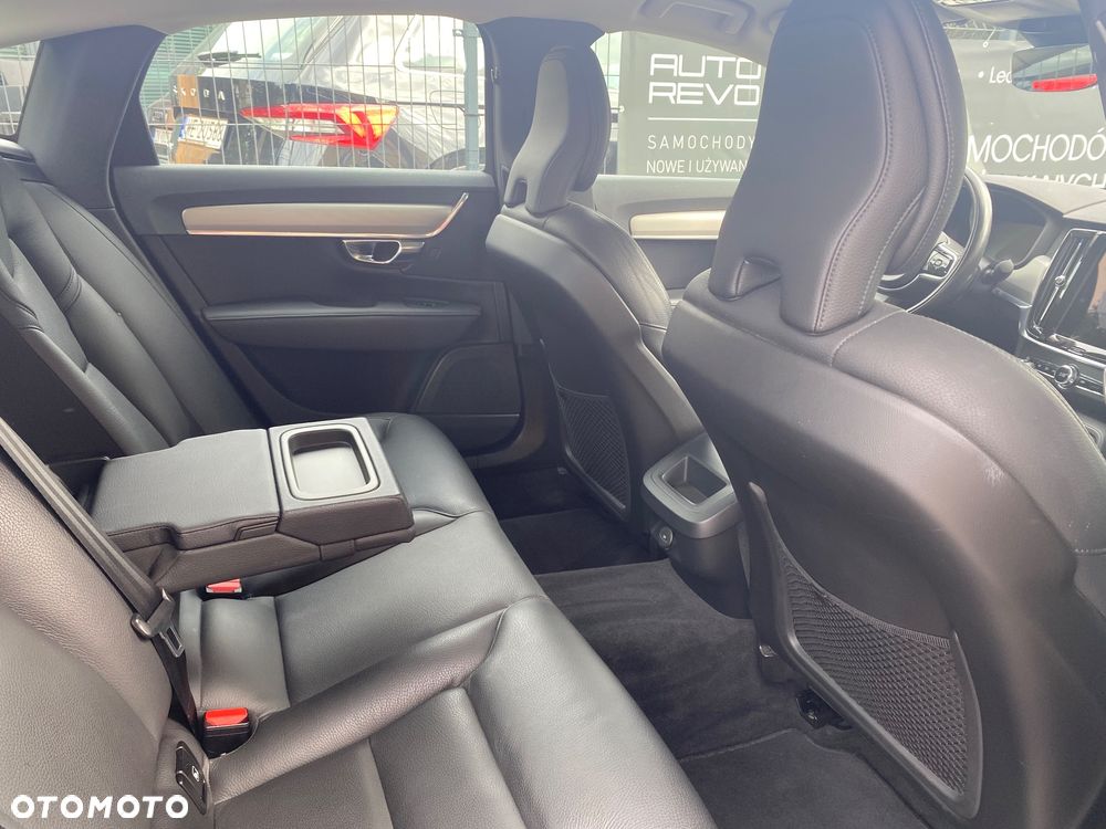 Volvo S90 D3 Momentum - 14