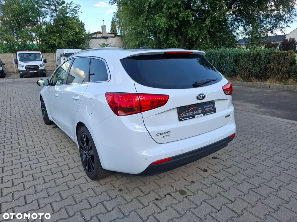 Kia Ceed - 27