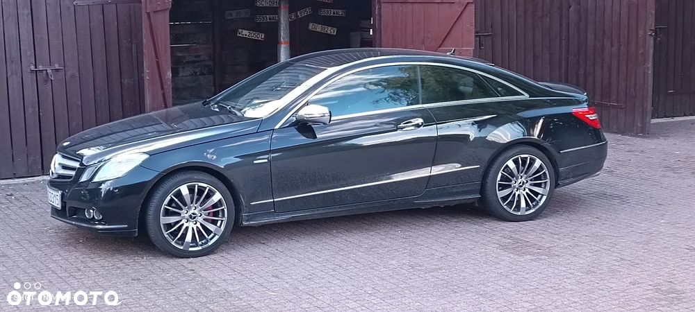 Mercedes-Benz Klasa E 250 CGI BlueEffICIENCY - 13