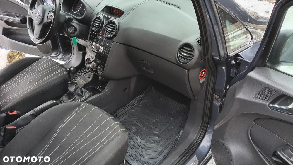 Opel Corsa 1.2 16V Enjoy - 12