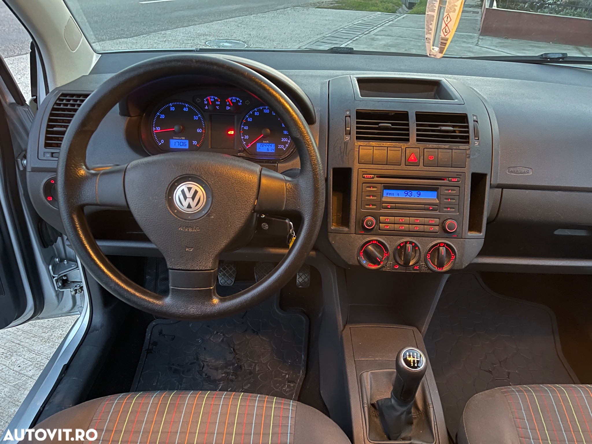 Volkswagen Polo 1.2 Team - 25