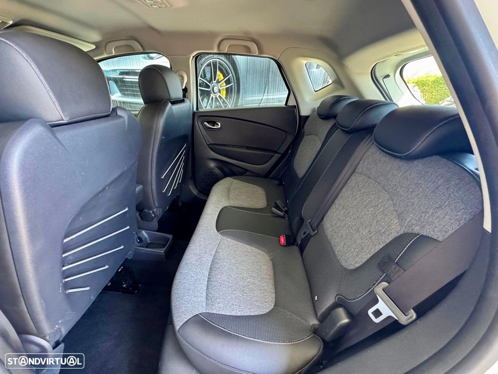 Renault Captur ENERGY TCe 120 Intens - 20