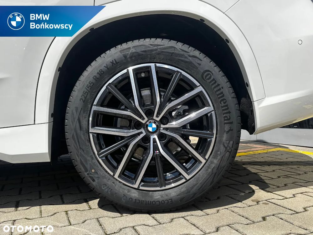 BMW X1 sDrive20i mHEV - 12
