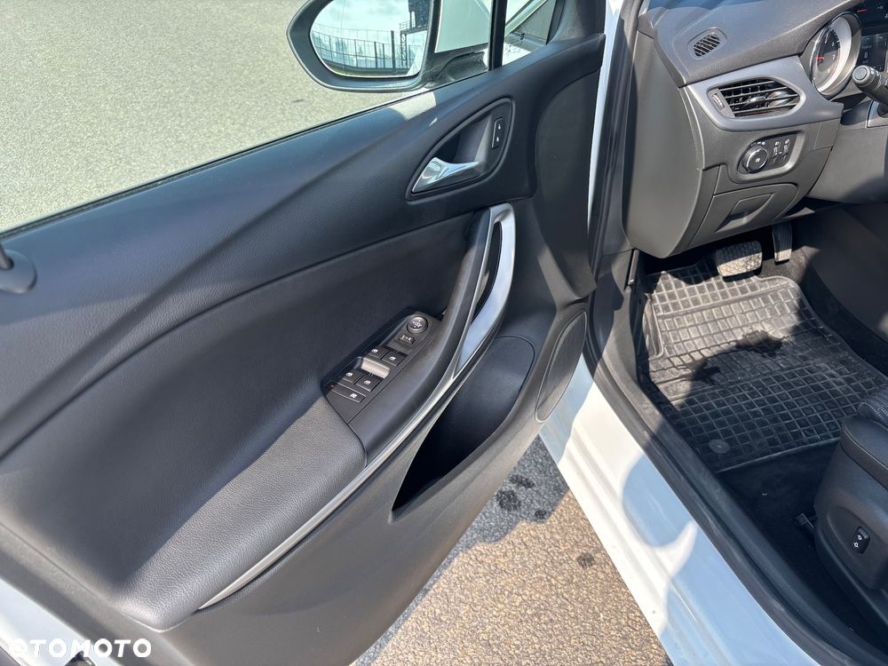 Opel Astra 1.4 T Ultimate S&S - 20