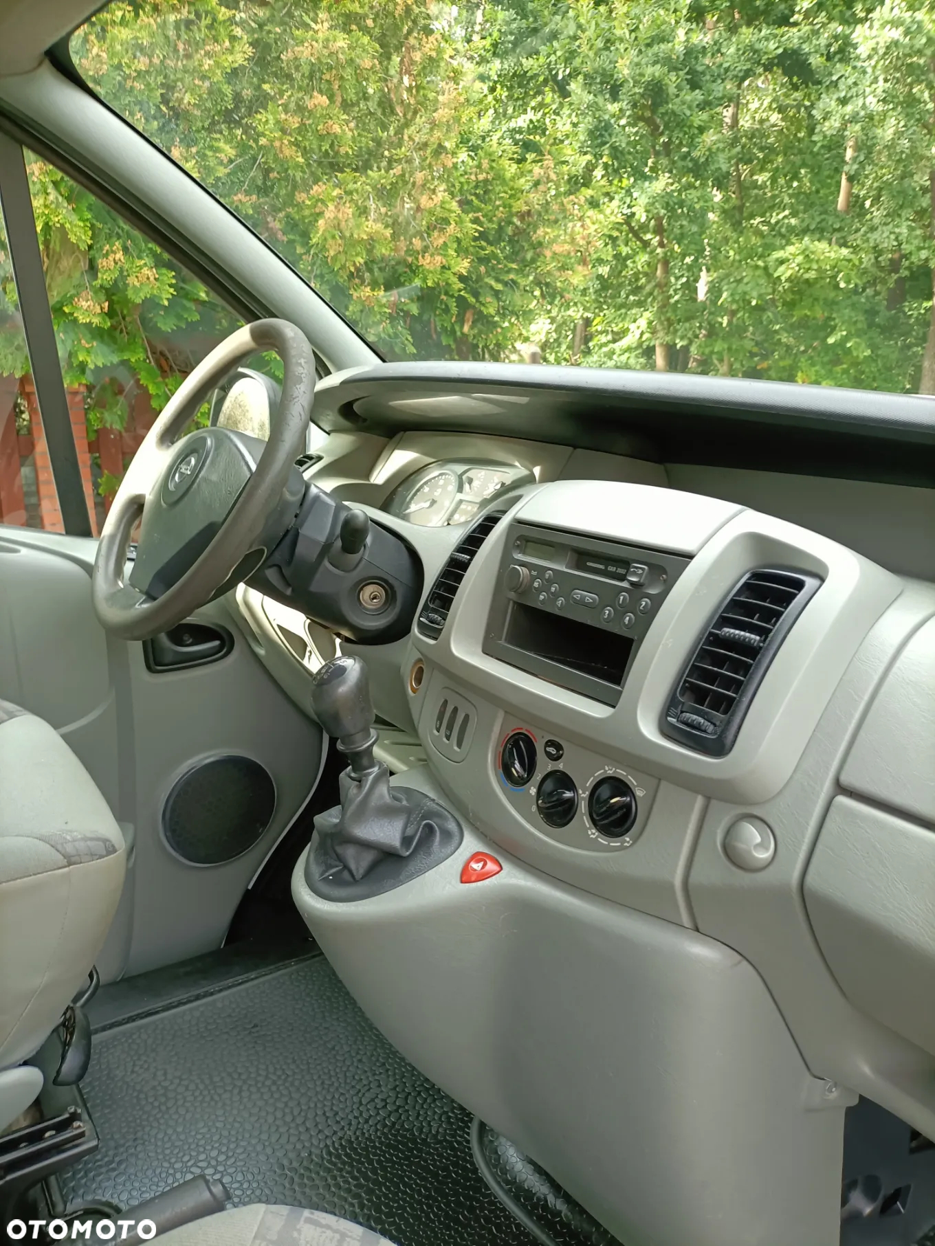 Opel Vivaro - 8
