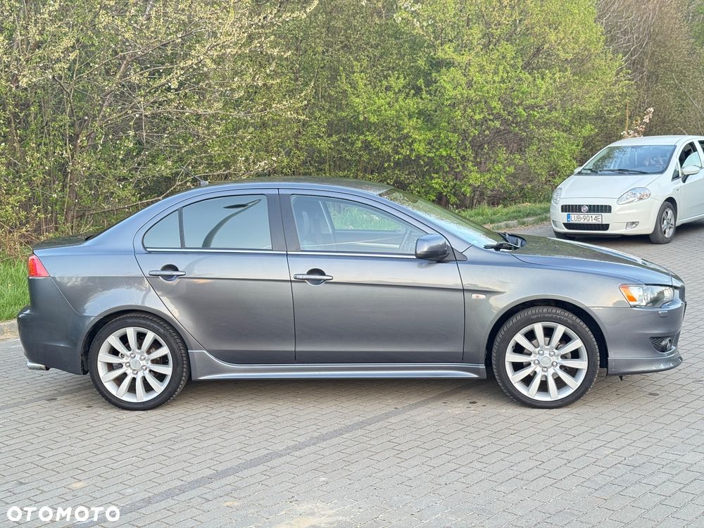 Mitsubishi Lancer 1.8 CVT Instyle - 8