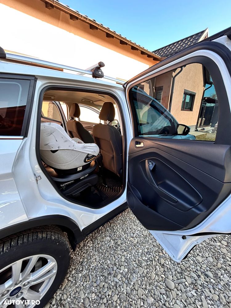 Ford Kuga 2.0 TDCi 4WD Powershift ST-Line - 13