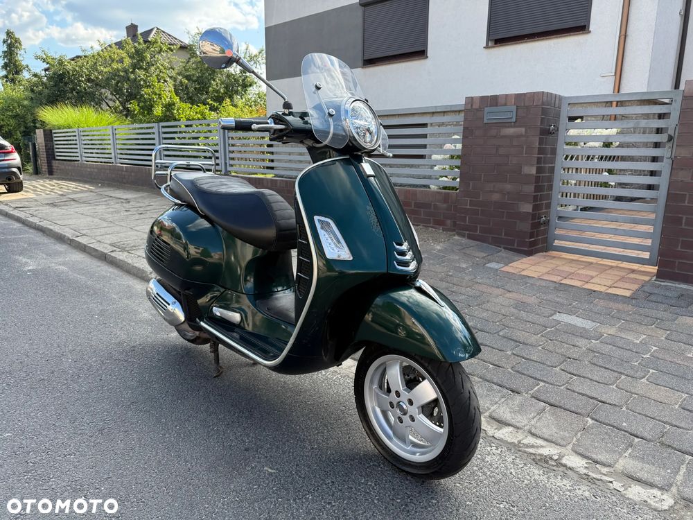 Piaggio Vespa - 1