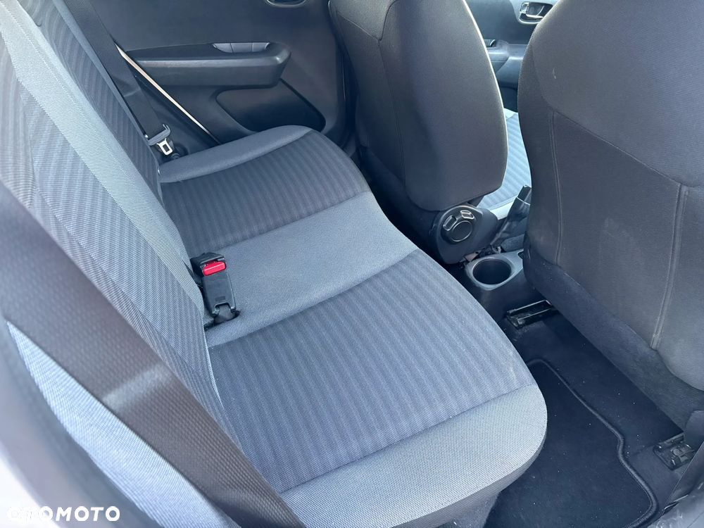 Toyota Aygo 1.0 VVT-i Color Edition - 24