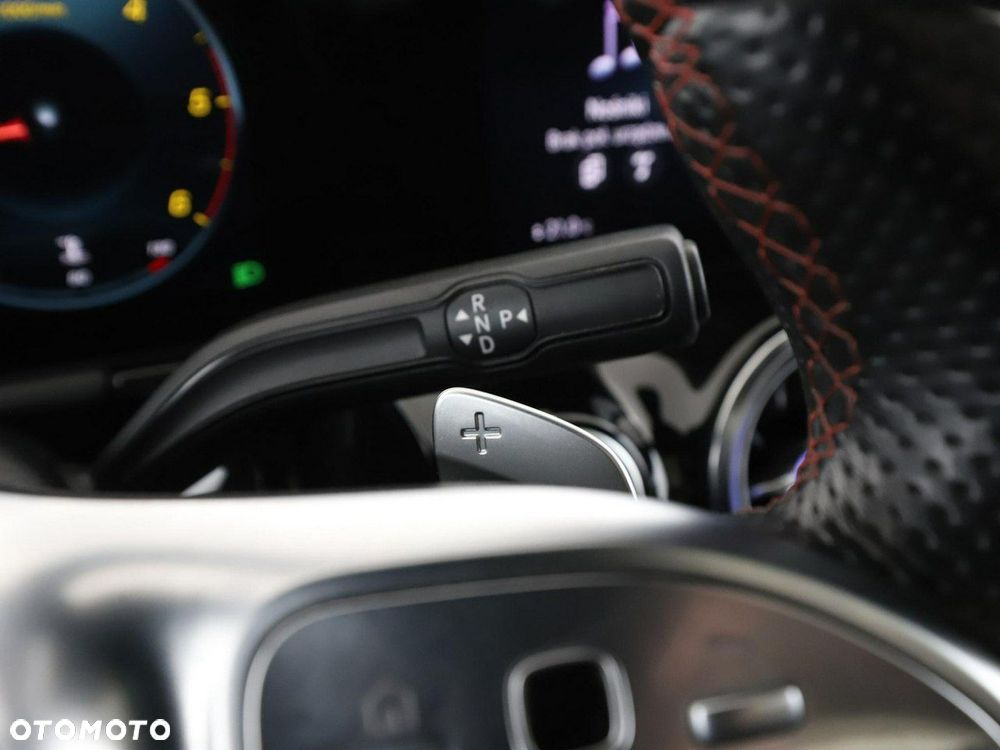 Mercedes-Benz Klasa B 180 d AMG Line 8G-DCT - 33