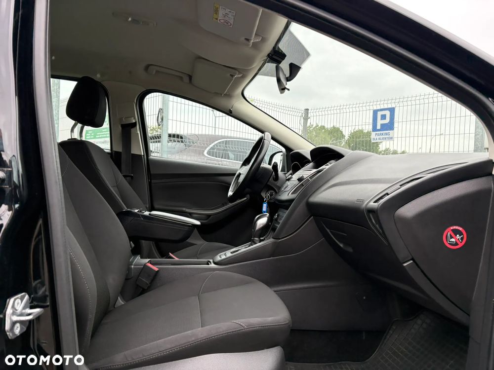 Ford Focus 1.6 Gold X PowerShift - 23