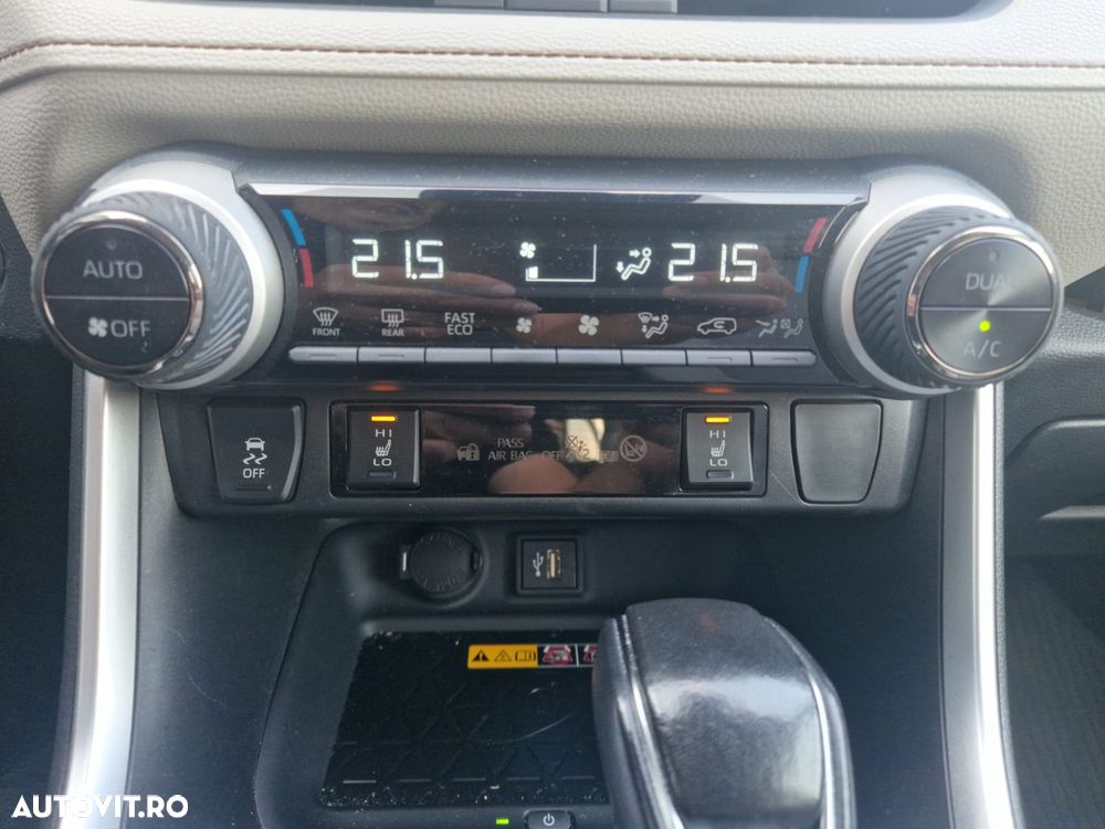 Toyota RAV4 2.5 VVT-iE 4x4 Dynamic - 19