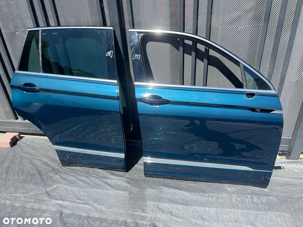 VW TIGUAN II drzwi prawy przód LP5J w kolor pod miernik ORYGIANŁ - 1