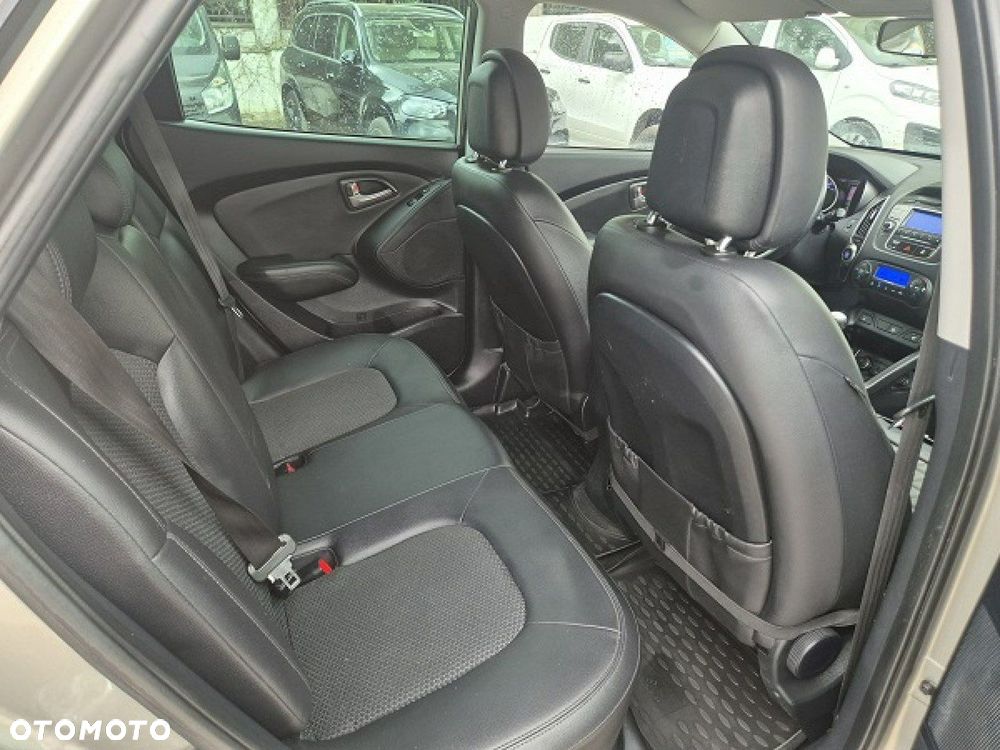 Hyundai ix35 - 13