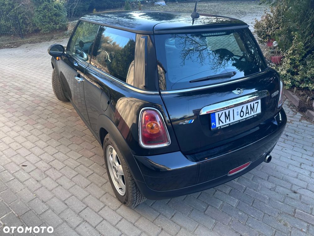 MINI Cooper Standard - 5