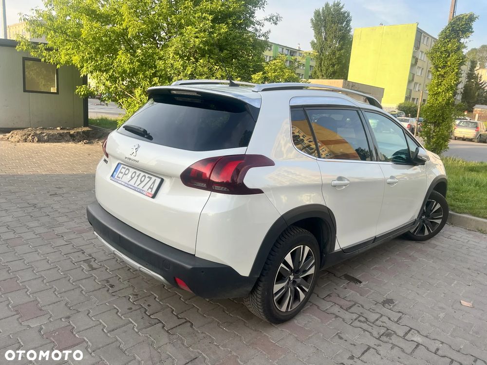 Peugeot 2008 1.2 Pure Tech Allure S&S - 3