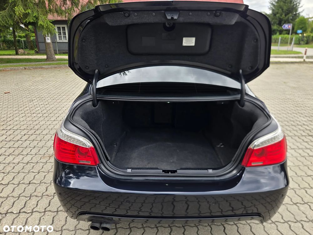 BMW Seria 5 530d - 24