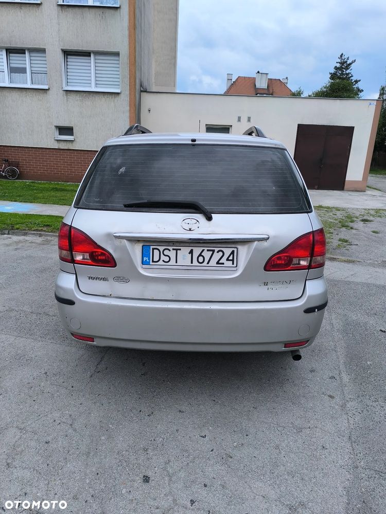 Toyota Avensis 2.0 D-4D - 3