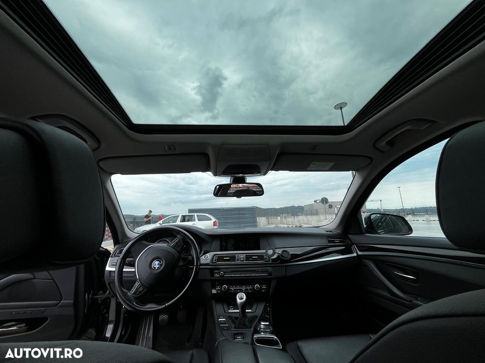 BMW Seria 5 528i - 13