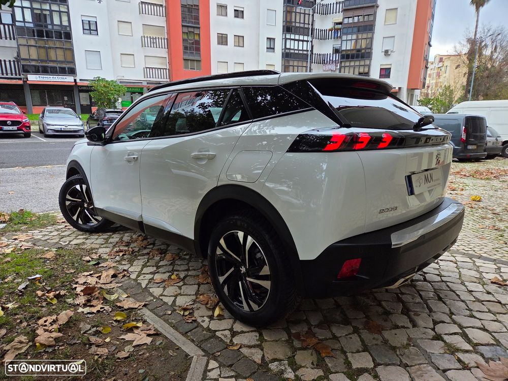 Peugeot 2008 PureTech 130 EAT8 Allure - 4