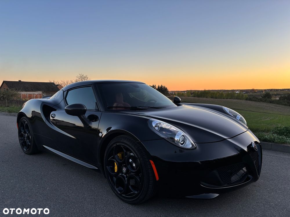 Alfa Romeo 4C - 15