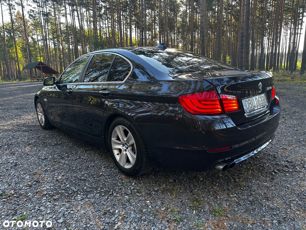 BMW Seria 5 528i - 10