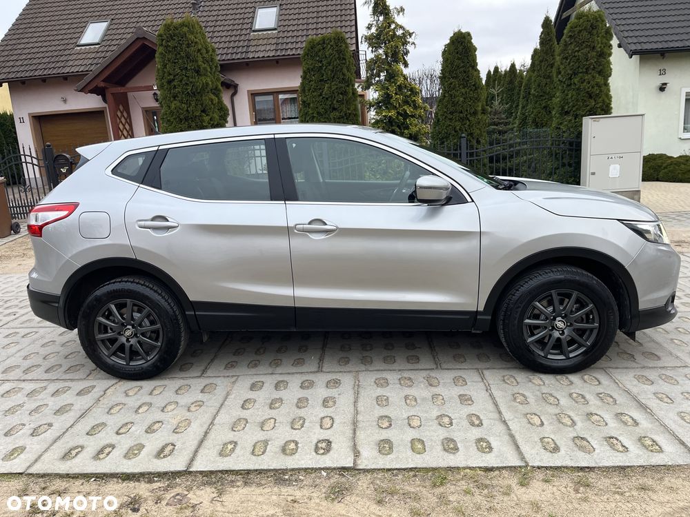 Nissan Qashqai 1.2 DIG-T Visia EU6 - 25
