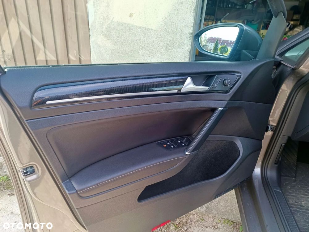 Volkswagen Golf 1.4 TSI BMT Highline DSG - 17