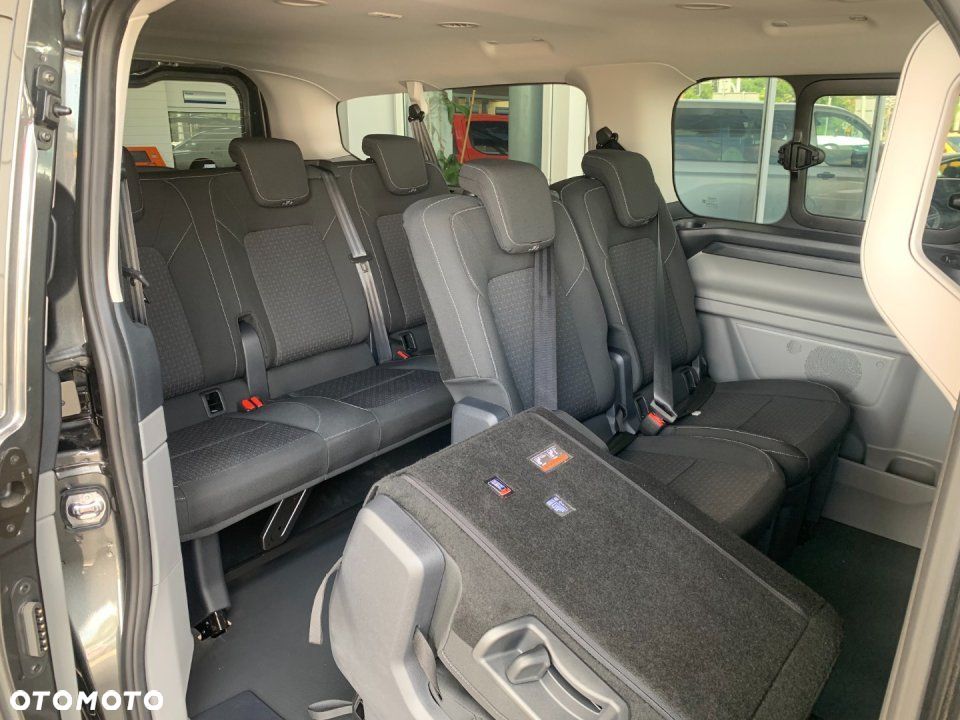 Ford Transit Custom - 13