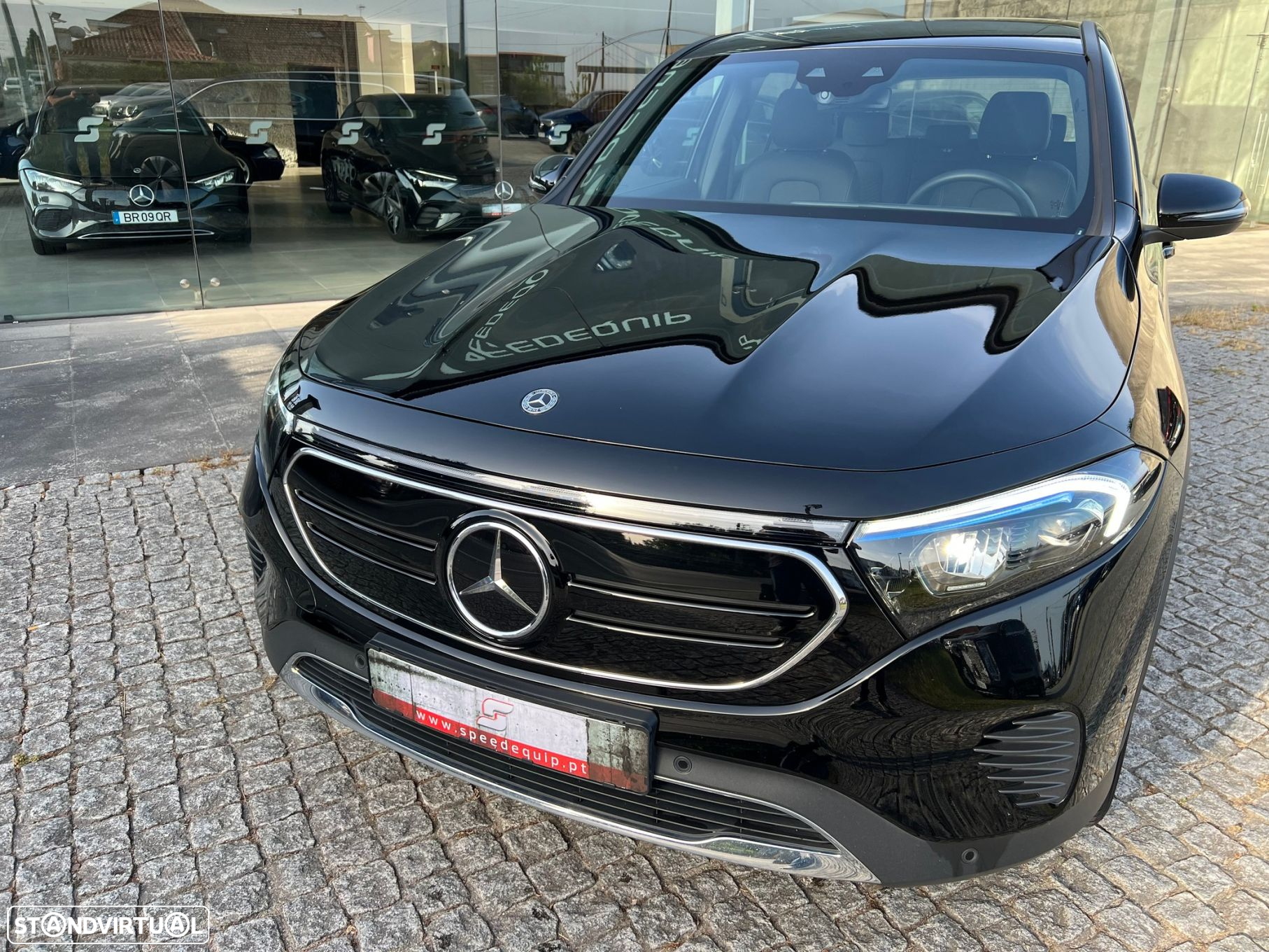 Mercedes-Benz EQB 250 Progressive - 2