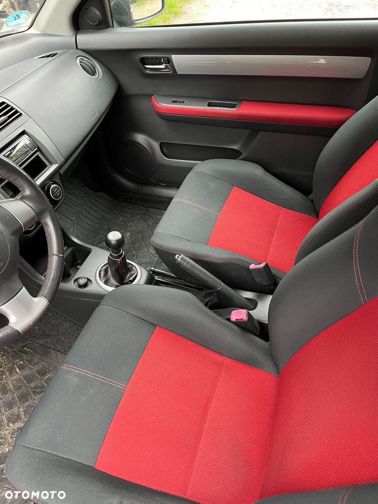 Suzuki Swift - 10