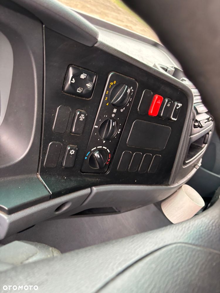 Mercedes-Benz Atego 815 Firanka + Winda DMC 7490 - 14