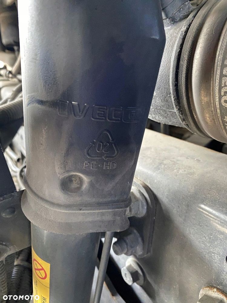 SIŁOWNIK WYWROTU PODNOSZENIA KABINY IVECO S-WAY 5802758463 - 3