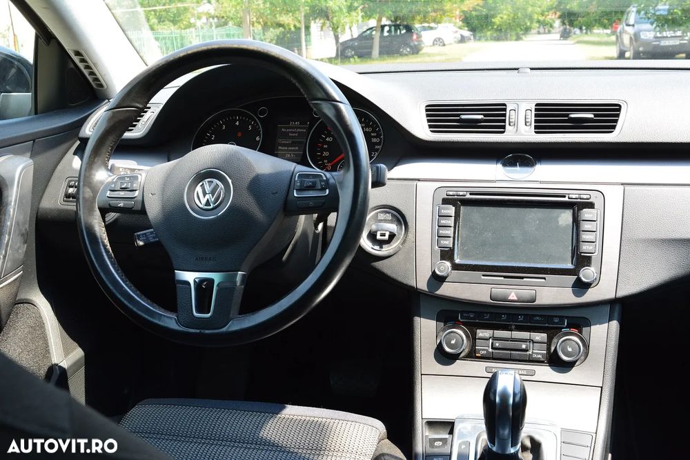 Volkswagen Passat 1.8 TSI Comfortline DSG - 8
