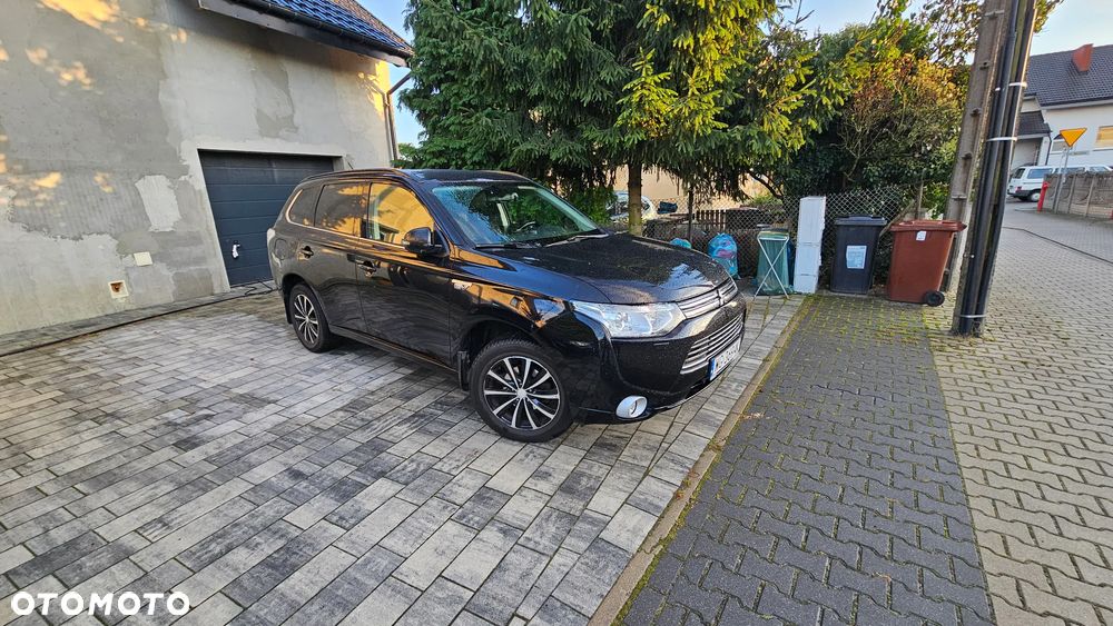 Mitsubishi Outlander PHEV Instyle NAVI + - 1