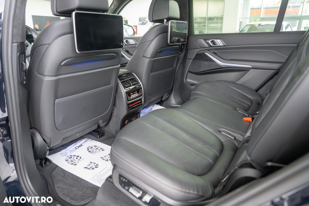 BMW X7 xDrive40d - 33