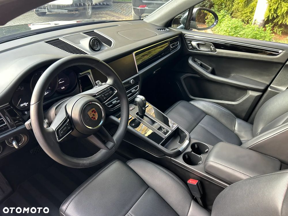 Porsche Macan - 10
