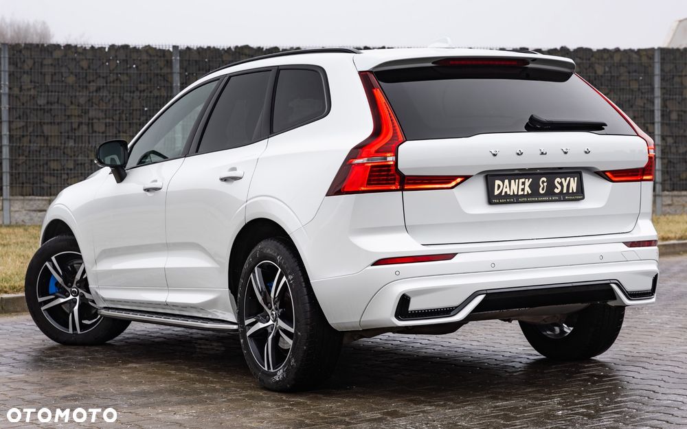 Volvo XC 60 B4 D Ultimate Dark - 4