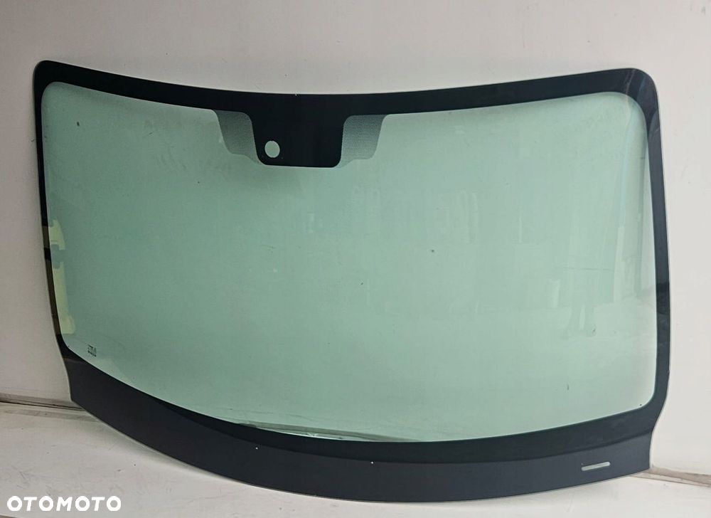 SZYBA CZOŁOWA RENAULT MASTER III PO 2010 POD SENSOR DESZCZU