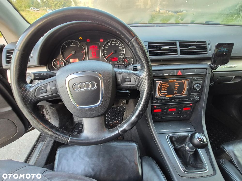Audi A4 Avant 3.0 TDI Quattro - 11