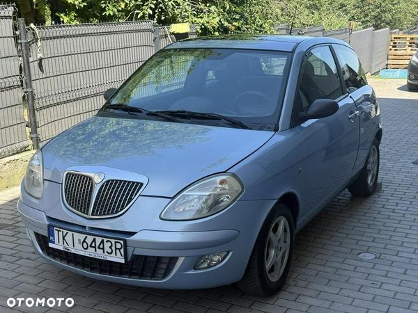 Lancia Ypsilon