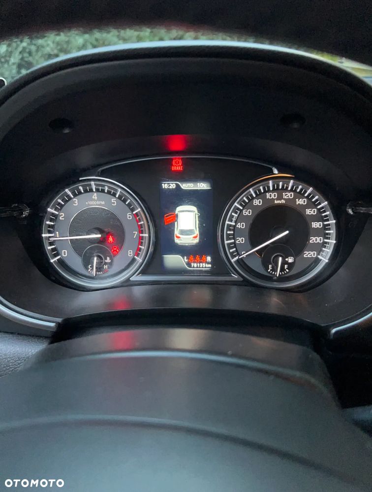 Suzuki Vitara 1.0 Boosterjet Premium 4WD - 15