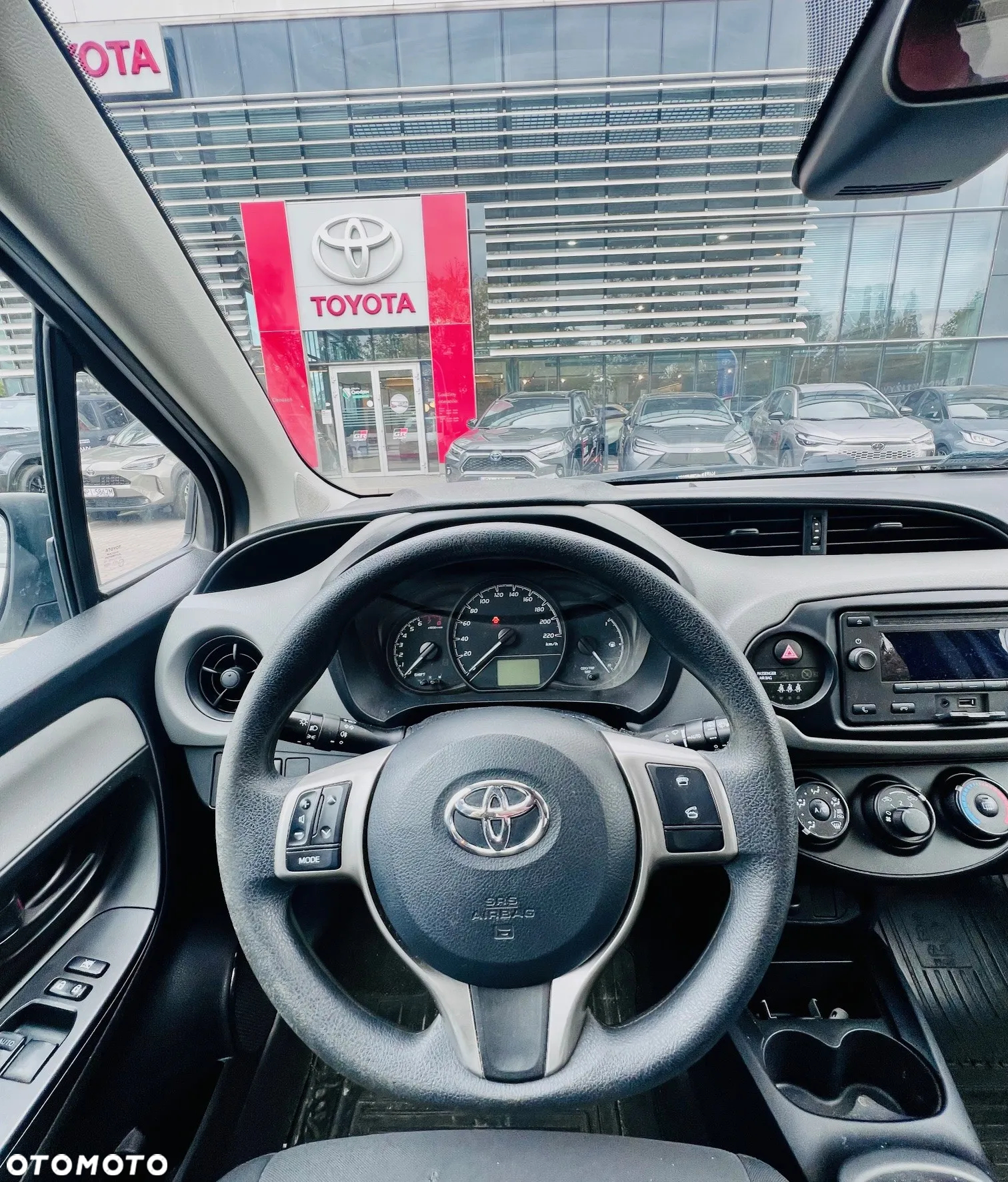 Toyota Yaris 1.0 Active - 5