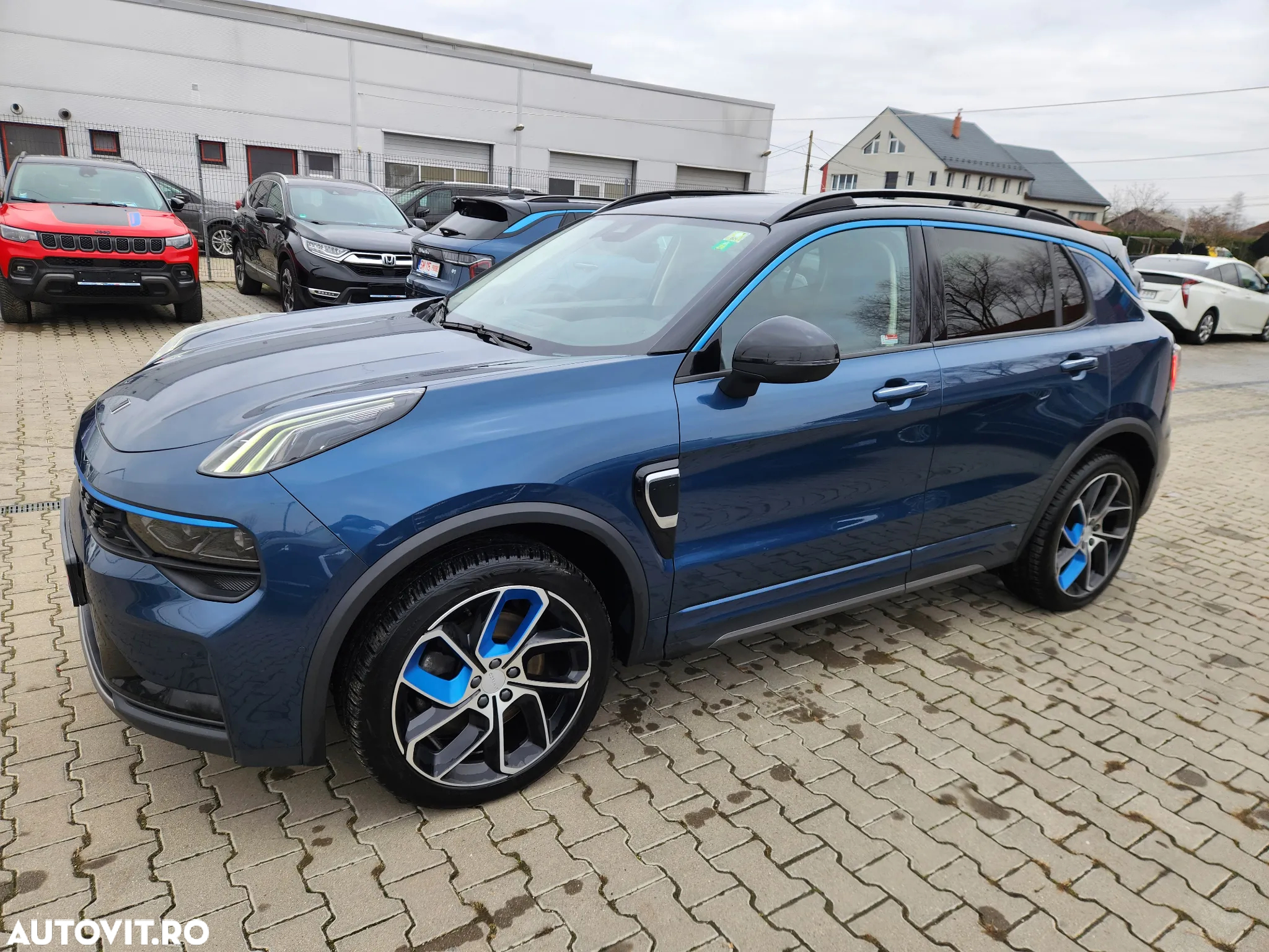 Lynk&Co 01 - 18