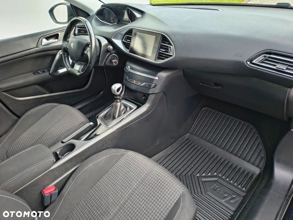 Peugeot 308 PureTech 130 Stop & Start Allure - 6