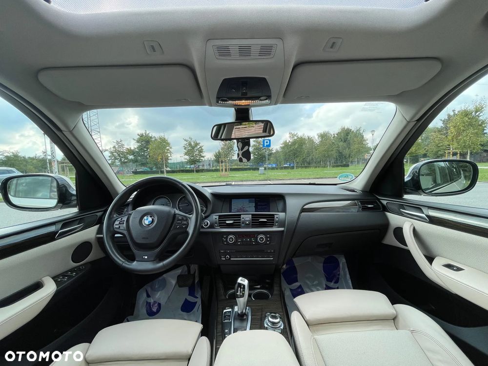 BMW X3 xDrive30d Advantage - 12