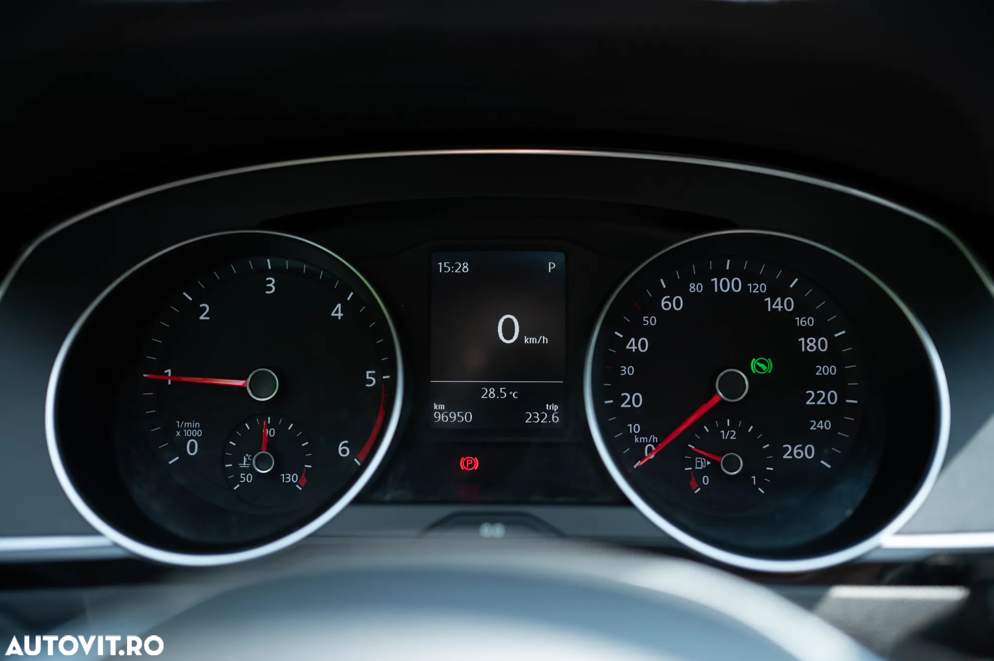 Volkswagen Passat - 13
